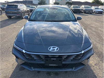 2026 Hyundai ELANTRA SE