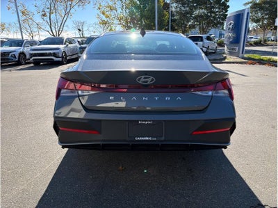 2026 Hyundai ELANTRA SE