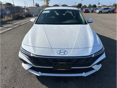 2026 Hyundai ELANTRA SE