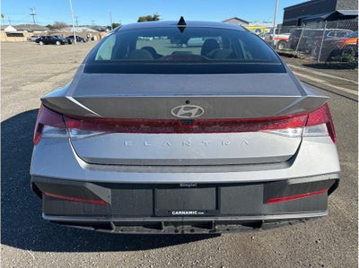 2026 Hyundai ELANTRA SE