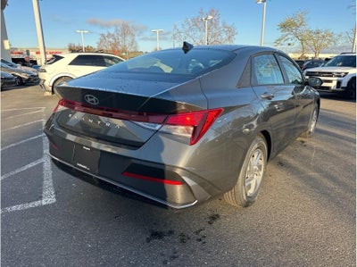 2026 Hyundai ELANTRA SE
