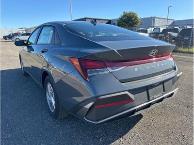 2026 Hyundai ELANTRA SE