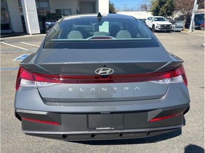 2026 Hyundai ELANTRA SE