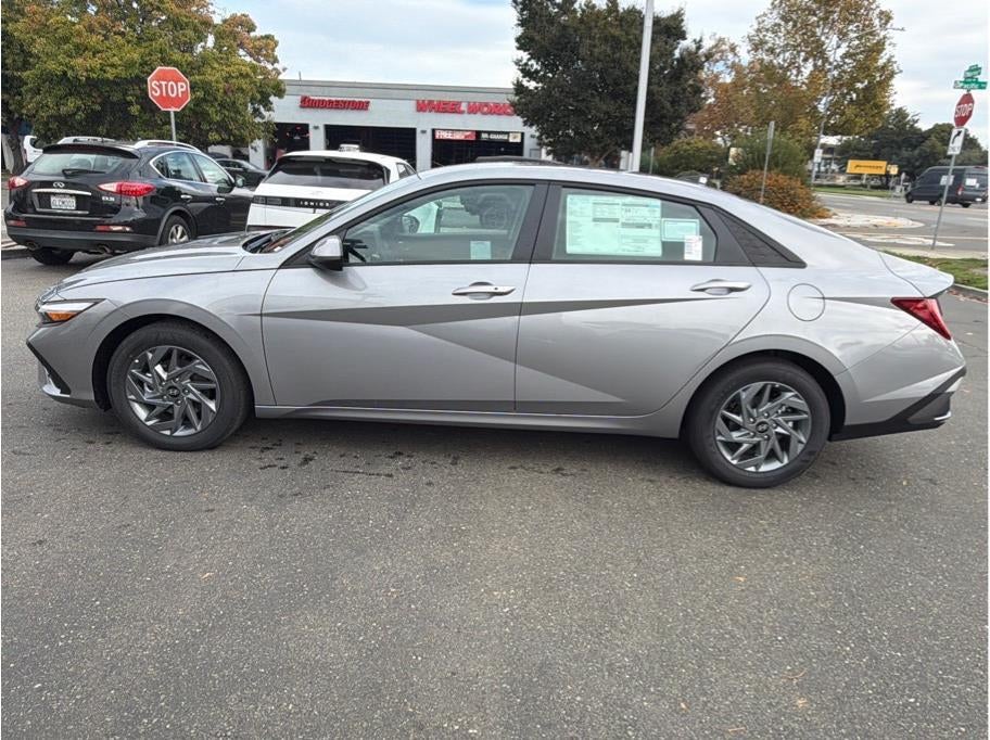 2026 Hyundai ELANTRA HEV Blue