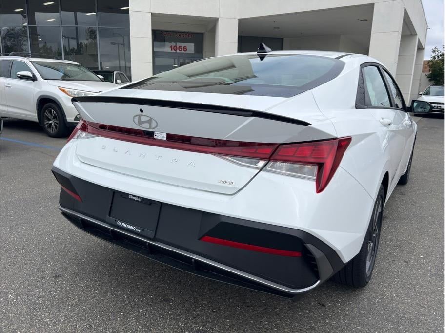 2025 Hyundai ELANTRA HEV SEL Sport