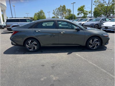 2025 Hyundai ELANTRA HEV SEL Sport