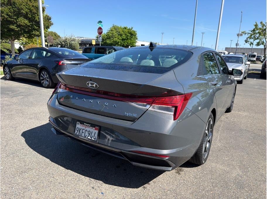 2023 Hyundai ELANTRA HYBRID Limited HEV Sedan 4D