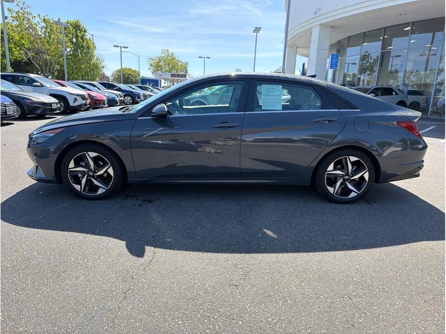 2023 Hyundai ELANTRA HYBRID Limited HEV Sedan 4D