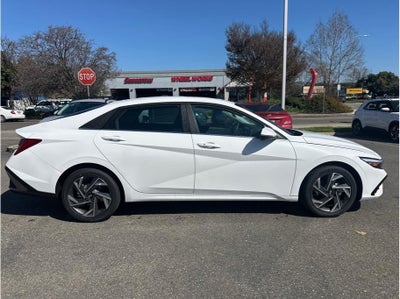 2026 Hyundai ELANTRA Limited