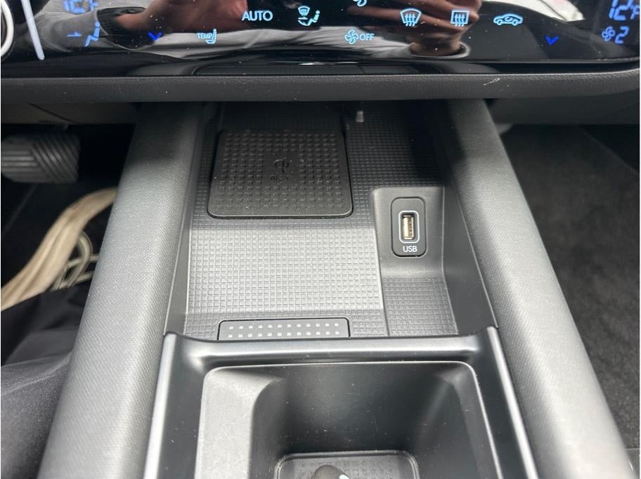 2024 Hyundai IONIQ 6 SEL Sedan 4D