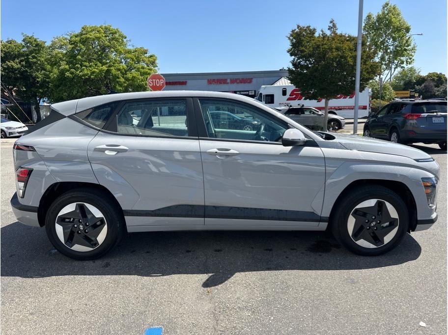 2023 Hyundai IONIQ 6 SEL Sedan 4D