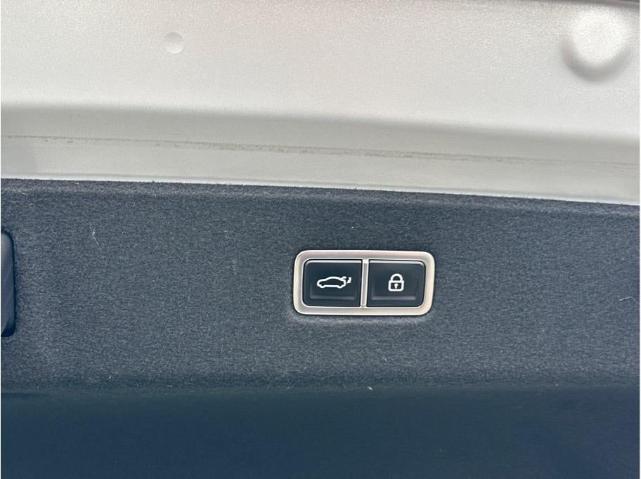 2024 Hyundai IONIQ 6 SEL Sedan 4D