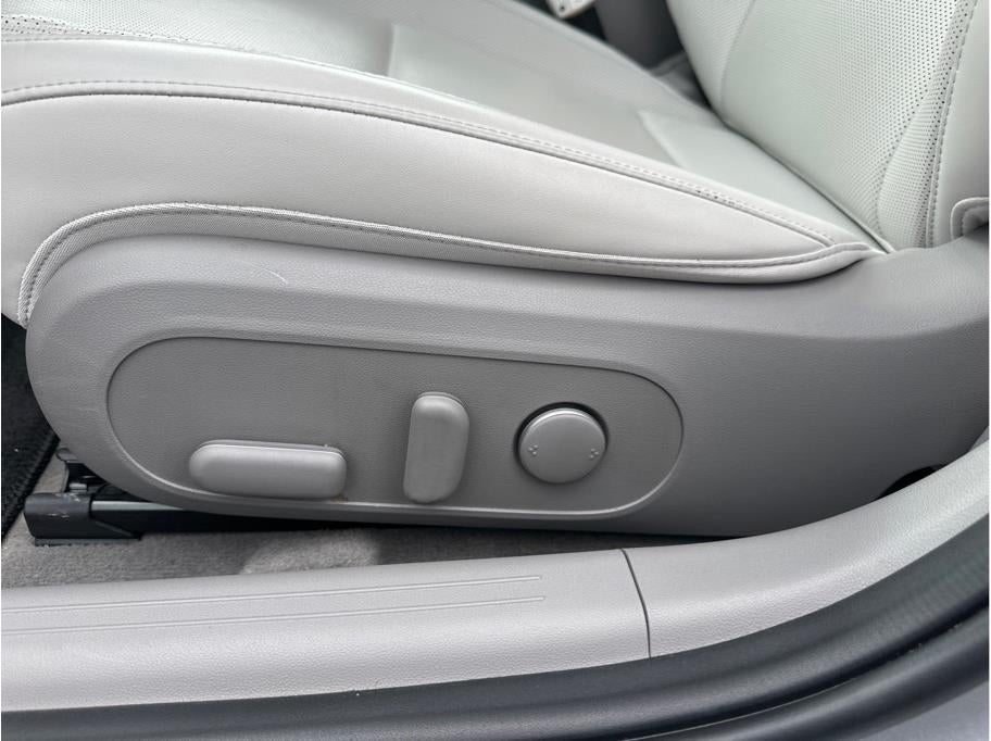 2024 Hyundai IONIQ 6 SEL Sedan 4D