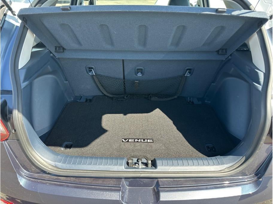 2024 Hyundai VENUE Limited Sport Utility 4D