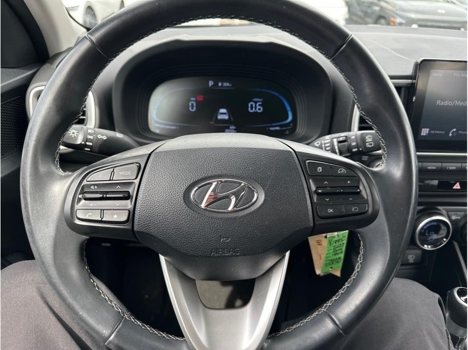 2023 Hyundai VENUE SEL Sport Utility 4D