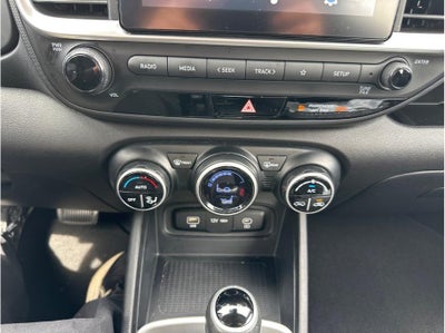 2023 Hyundai VENUE SEL Sport Utility 4D