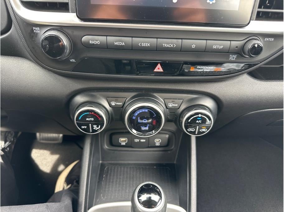 2023 Hyundai VENUE SEL Sport Utility 4D