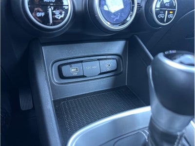 2025 Hyundai VENUE SEL Sport Utility 4D