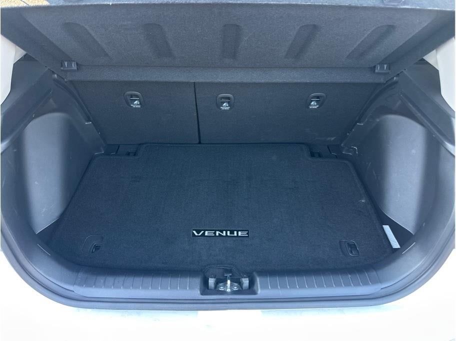 2025 Hyundai VENUE SEL Sport Utility 4D