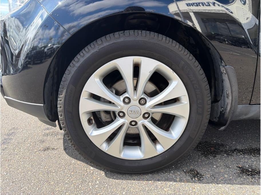 2016 Kia Soul + Wagon 4D