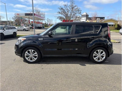 2016 Kia Soul + Wagon 4D